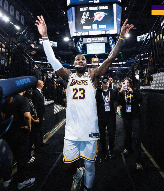 NBA超级豪强对抗精彩角逐迎面而来精彩纷呈不容错过的简单介绍