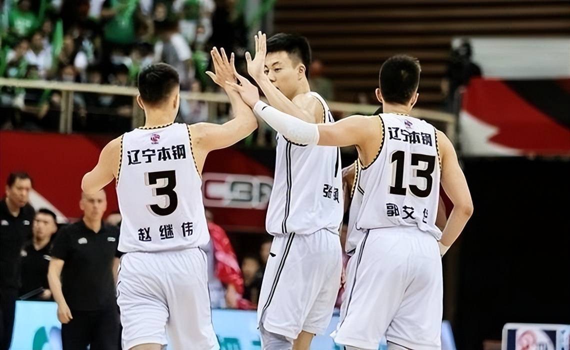 陕西队表现出色，轻松赢下比赛晋级季后赛的简单介绍