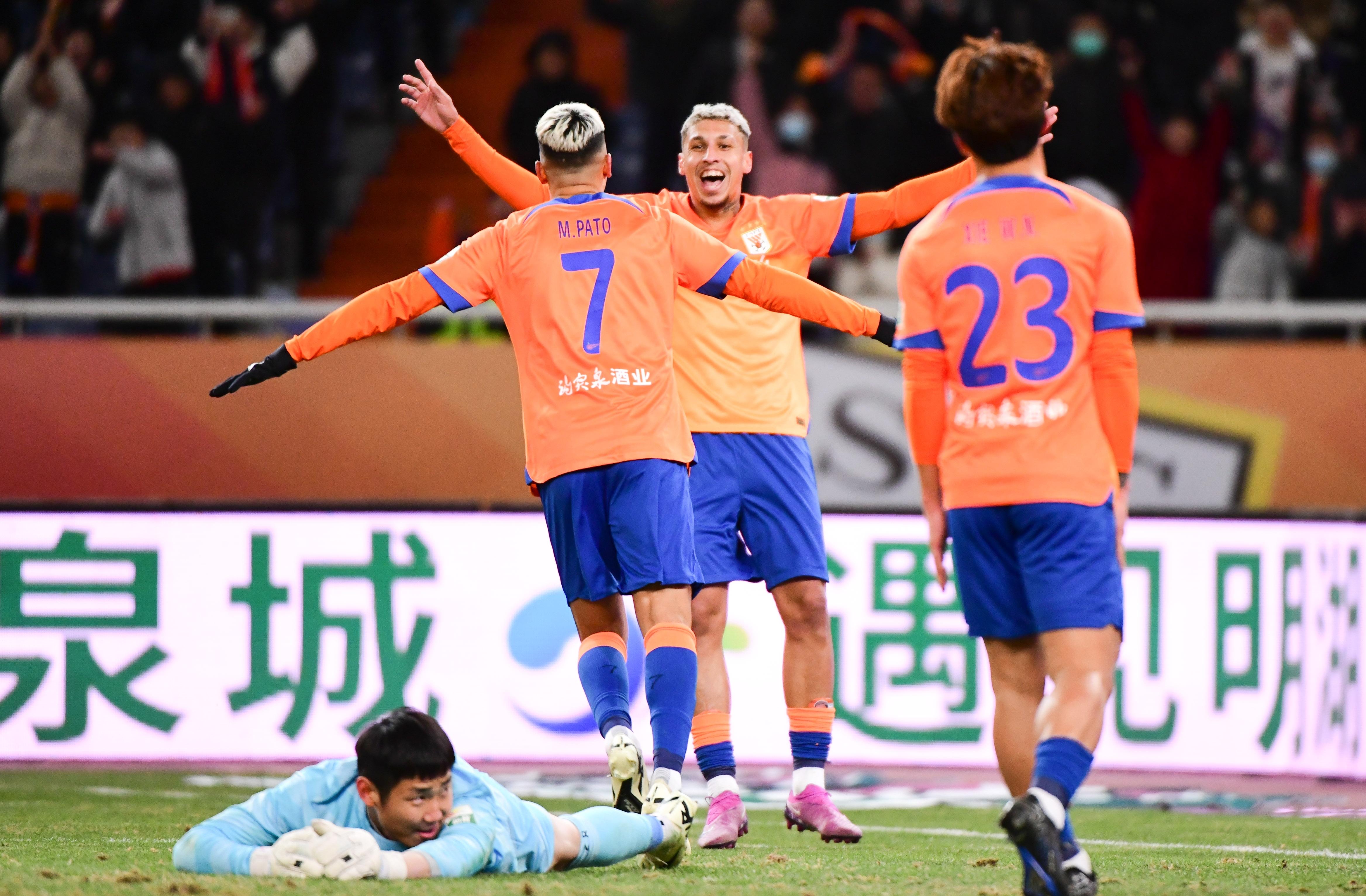 开云下载-关于球场上的激情不会停歇，每一场比赛都惊心动魄！的信息