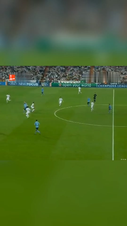 关于阿贾克斯士气高涨，客场挑战对手力求晋级的信息