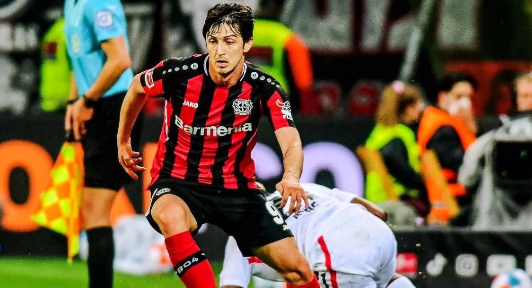 比勒费尔德队员集体训练受挫，会否影响比赛状态？的简单介绍