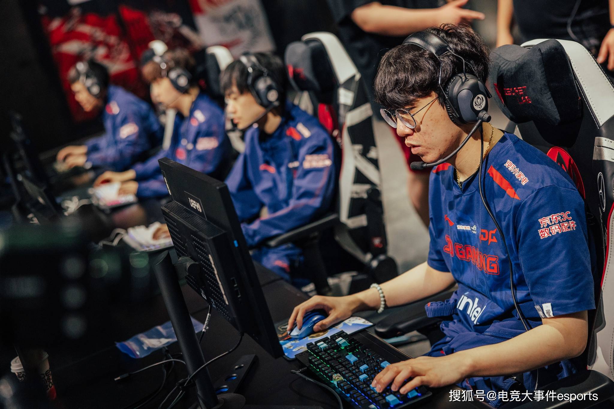 开云体育官网-关于尤文图斯中场普罗蒂教练入选最佳教练名单的信息