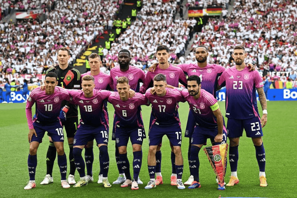 开云体育APP下载-欧冠资格赛精彩继续，球队全力争夺晋级机会的简单介绍