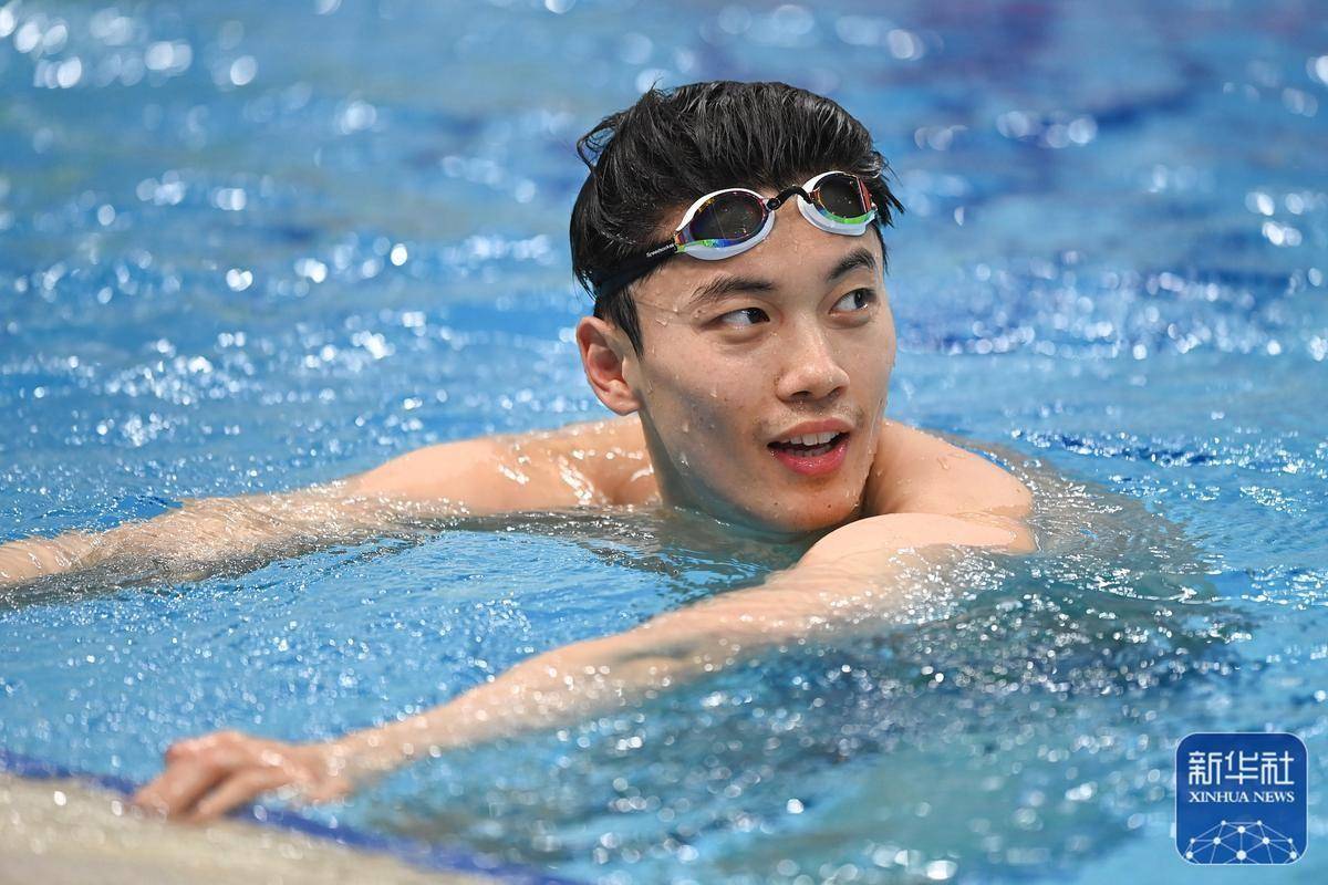 中国游泳名将再次夺金,创造纪录 中国游泳名将再次夺金,创造纪录