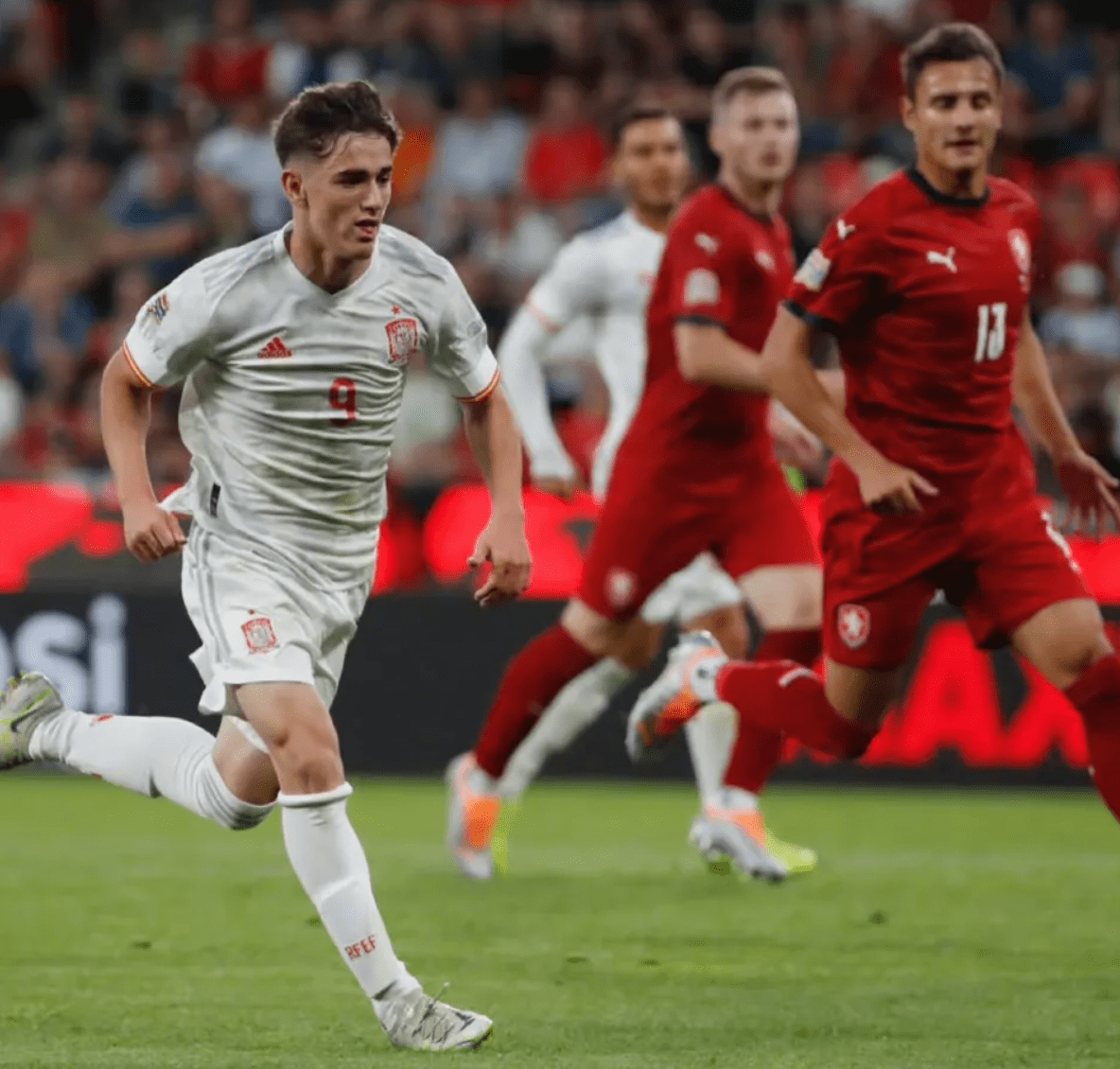 开云官网-包含欧预赛比赛乌克兰战立陶宛，晋级步伐坚实！的词条