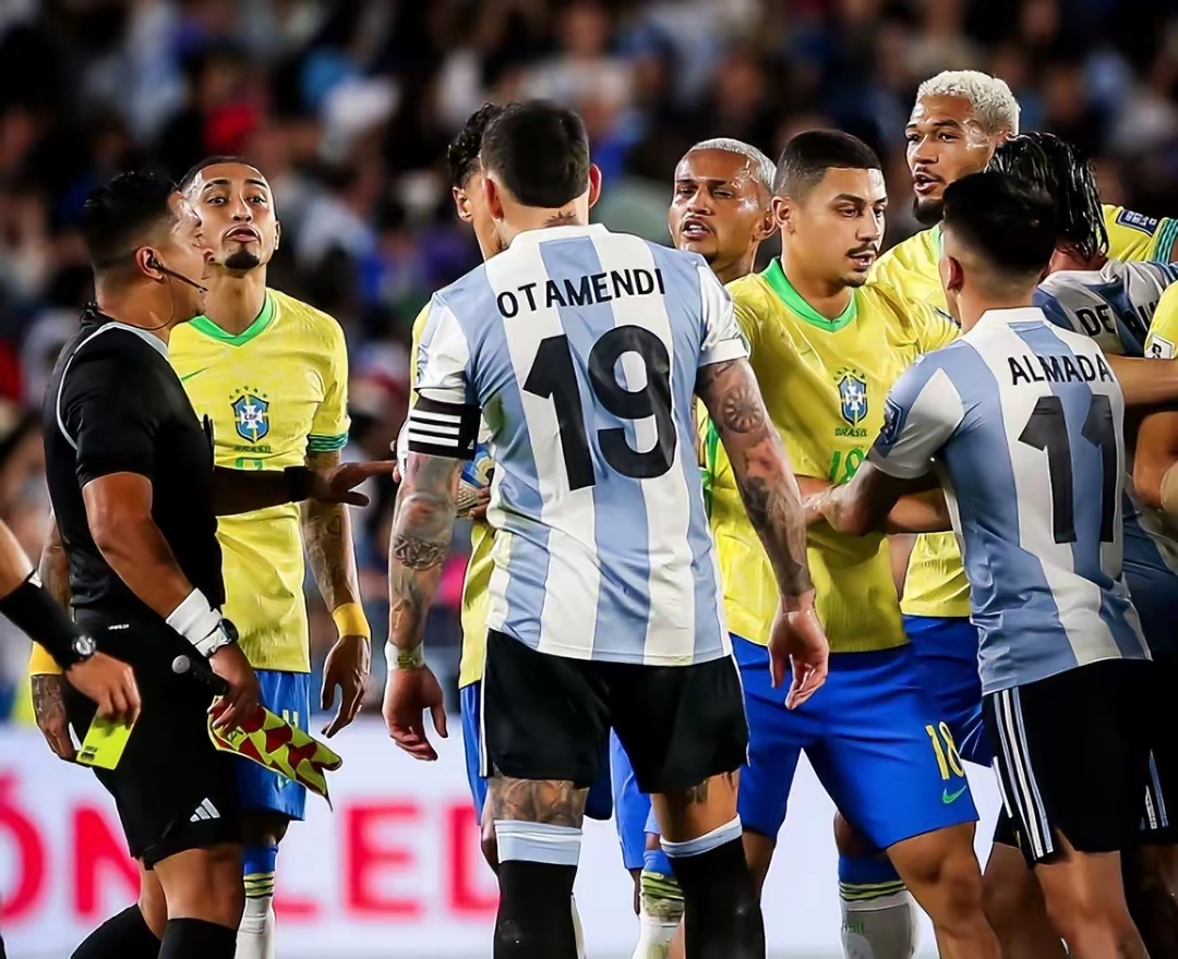 阿根廷联盟篮球比赛精彩纷呈，球员们表现抢眼的简单介绍