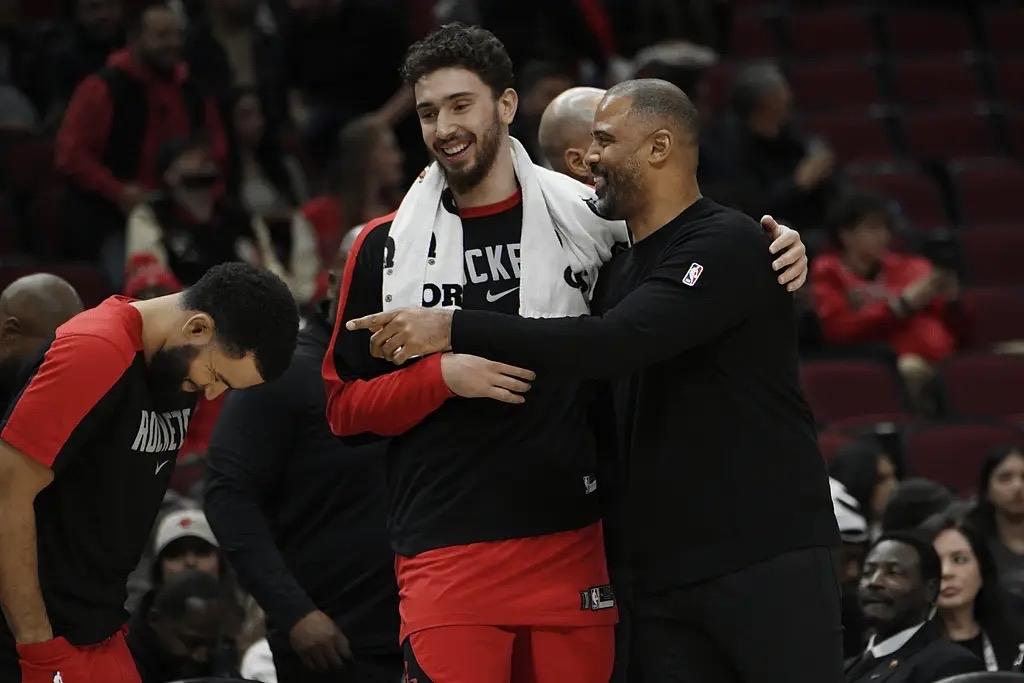 雄鹿战胜热火期待西部第一