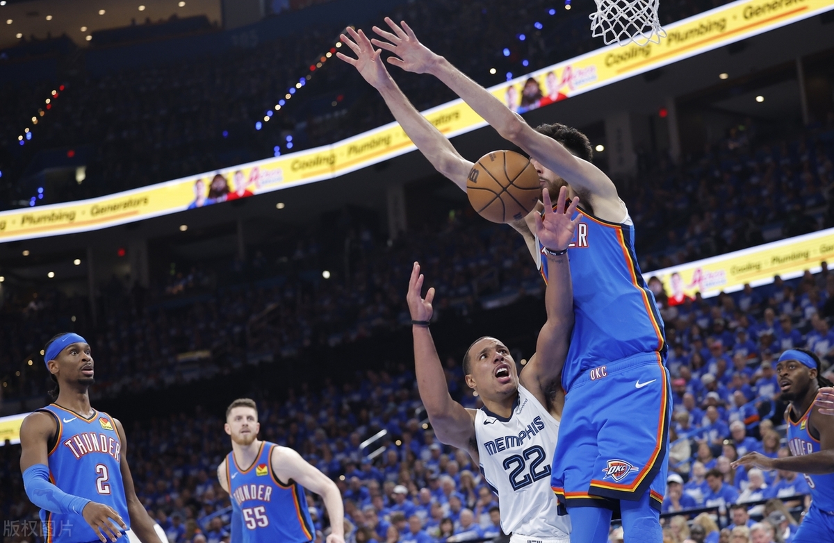 开云体育app-灰熊绝杀福建队,布克关键制胜