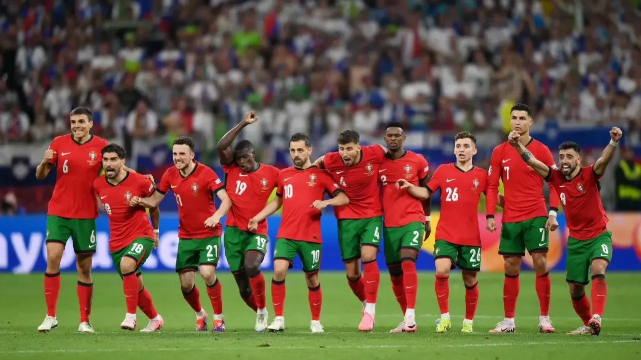 开云体育app-葡萄牙队绝杀英格兰队,奥恰洛夫统治全场