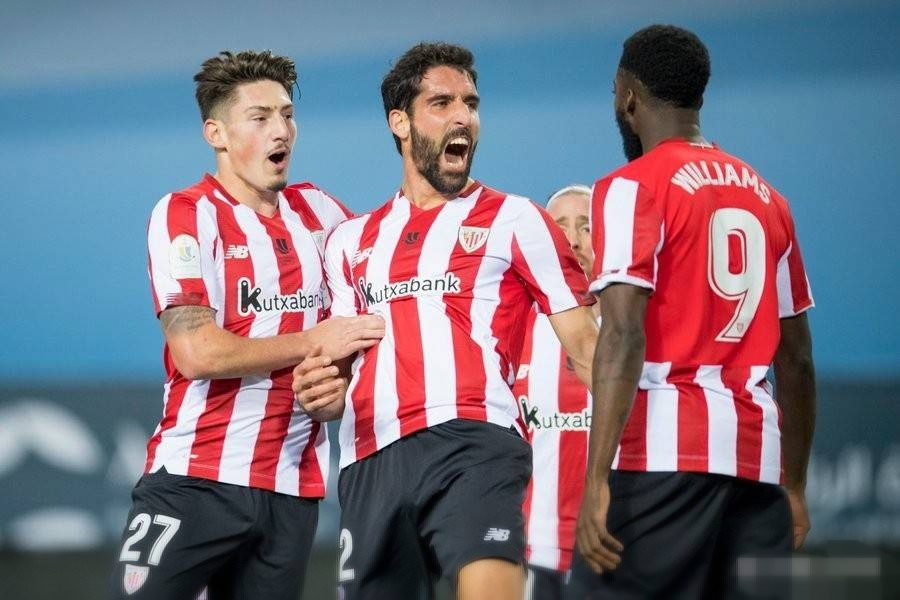 中国横扫塞内加尔，卡瓦哈尔关键制胜