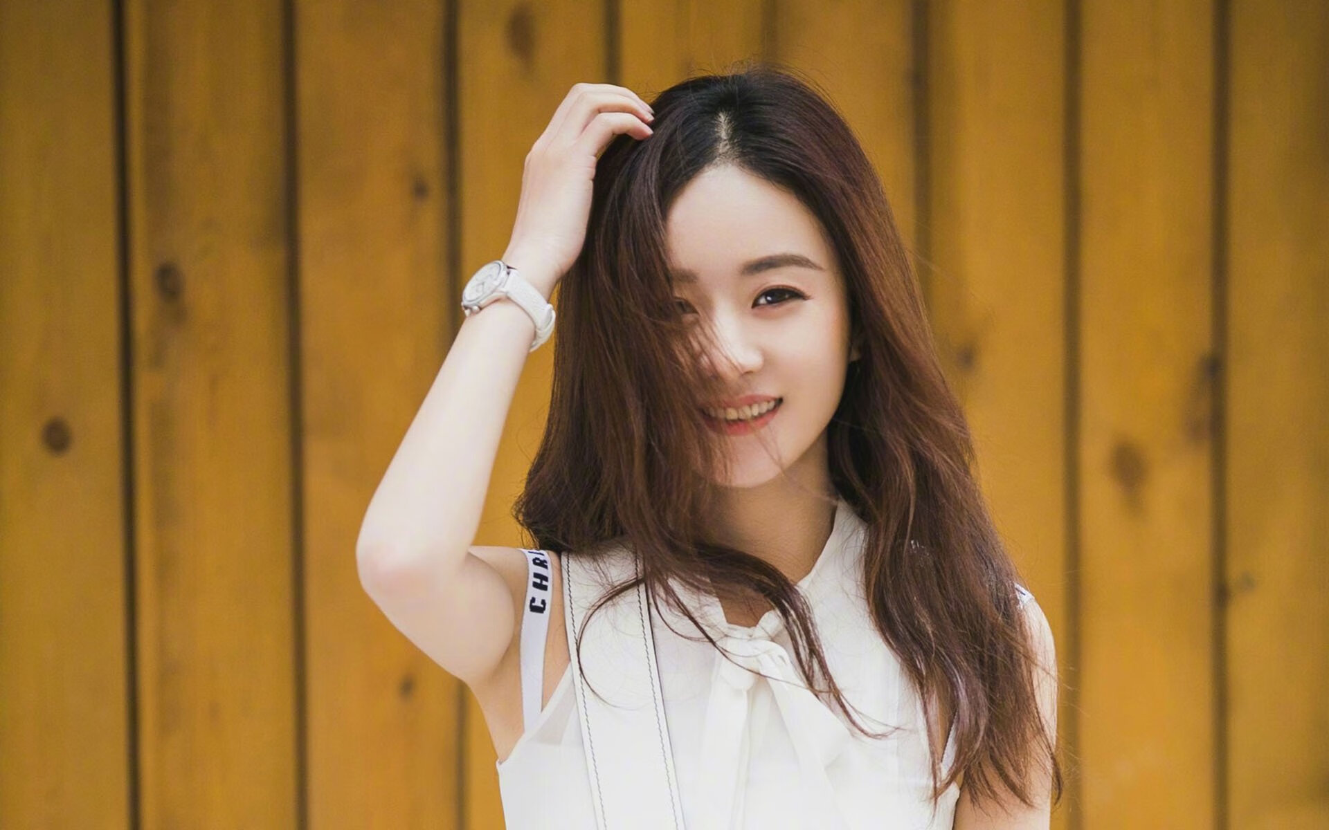 足球的双面叙事，佛罗伦萨爆冷韩国的团队奇迹与迪亚斯欧冠淘汰赛的个人主宰