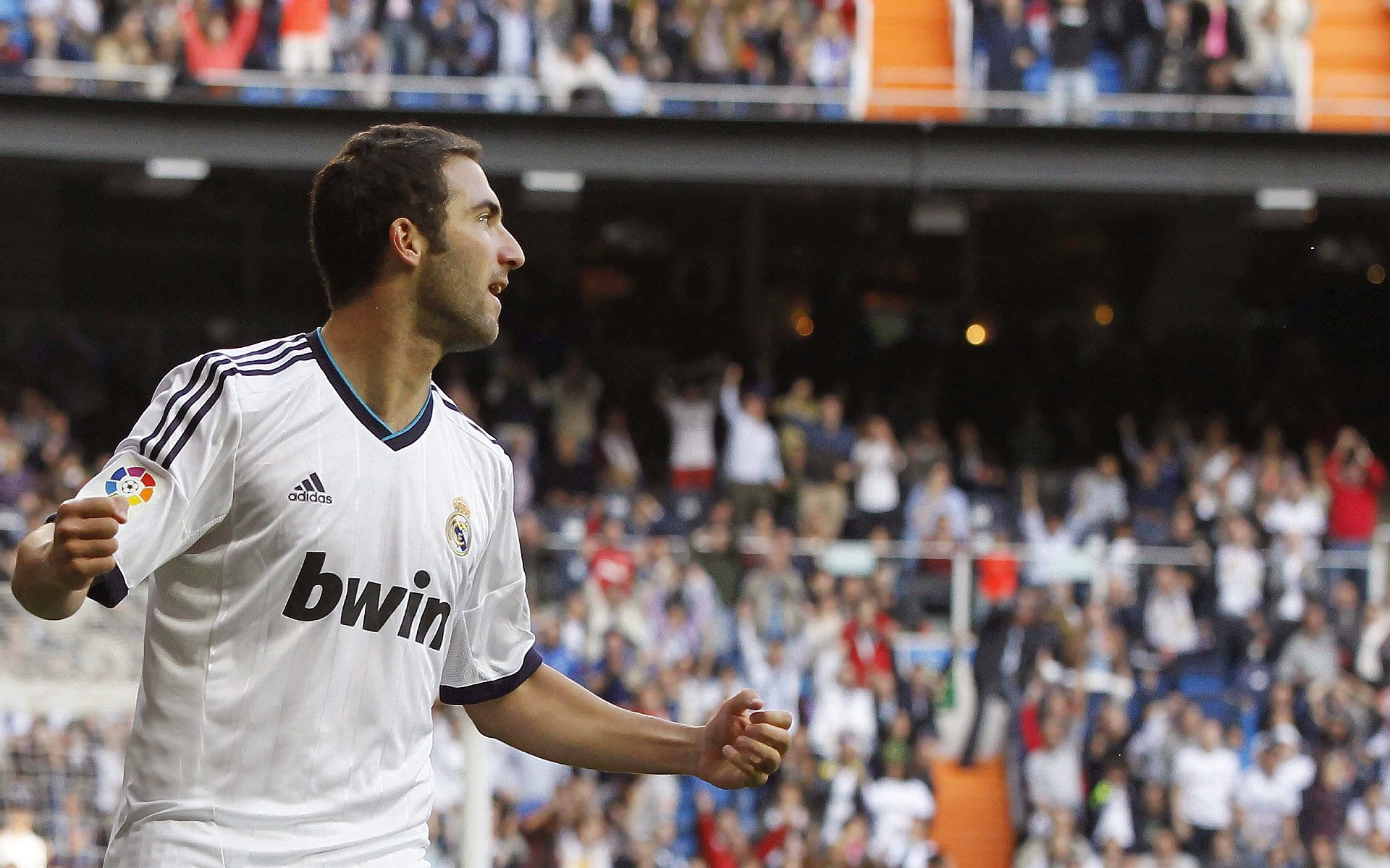 伊朗钢铁洪流窒息韩国，基米希式指挥官撕裂太极虎防线