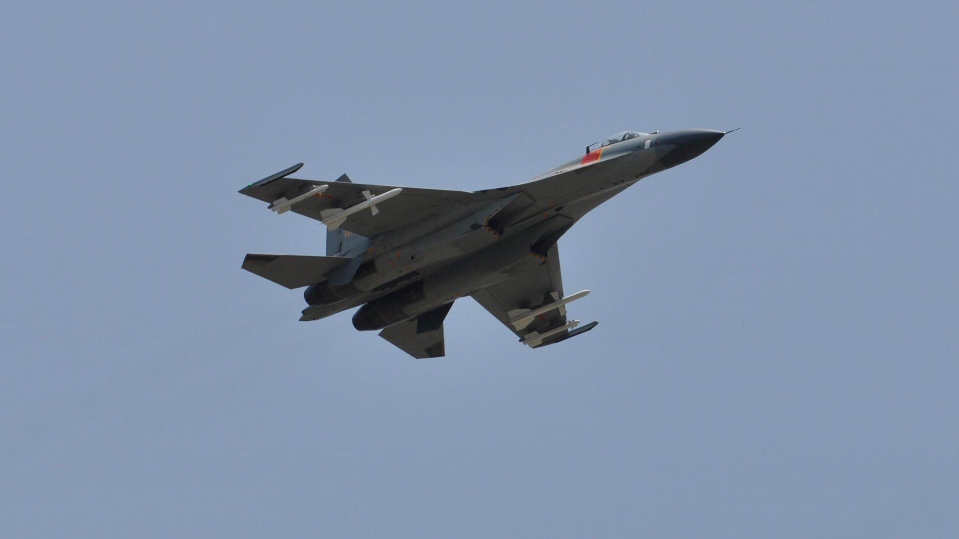 开云体育登录-莱万绝境破心魔，巴萨以阿尔及利亚式铁血突围伯纳乌